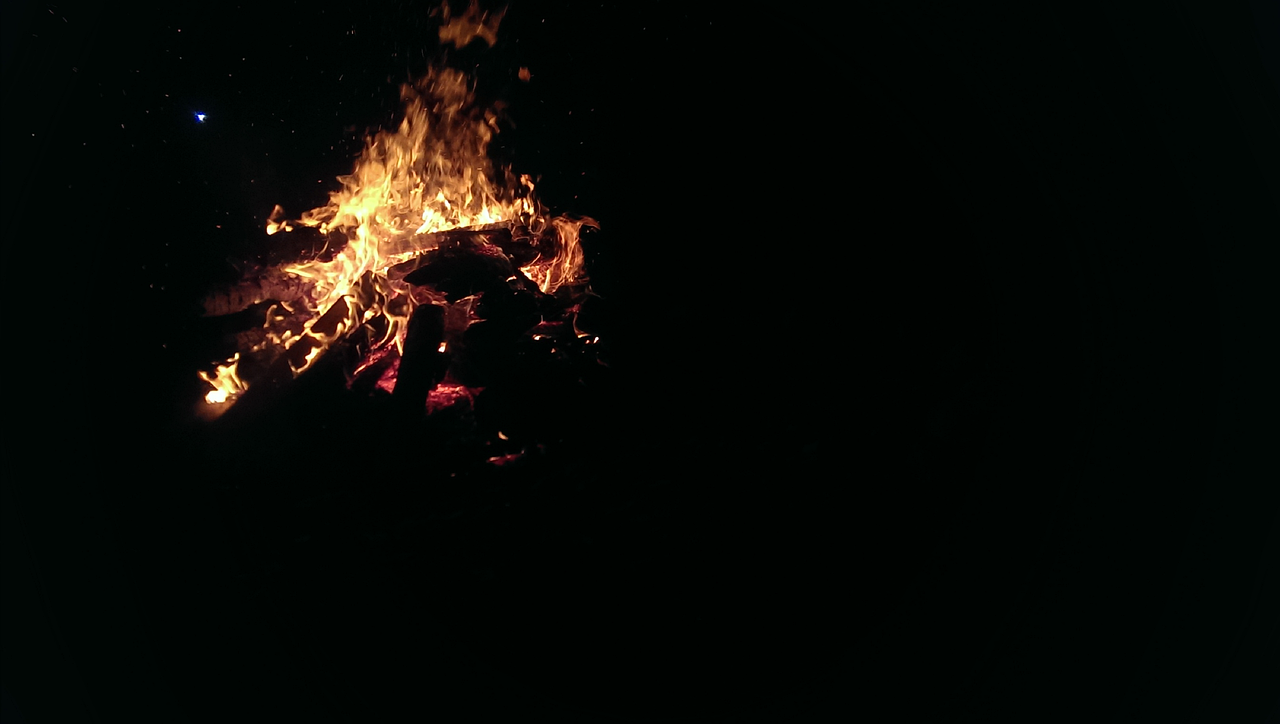最新驚悚鬼故事，深夜驚魂之夜