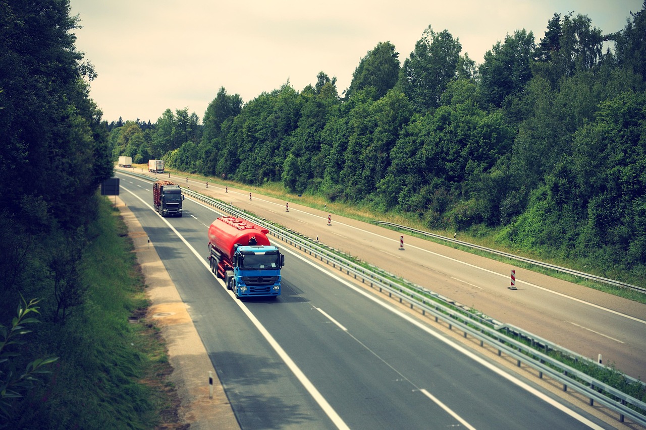 最新道路交通安全法，保障交通安全，推動社會發(fā)展進程