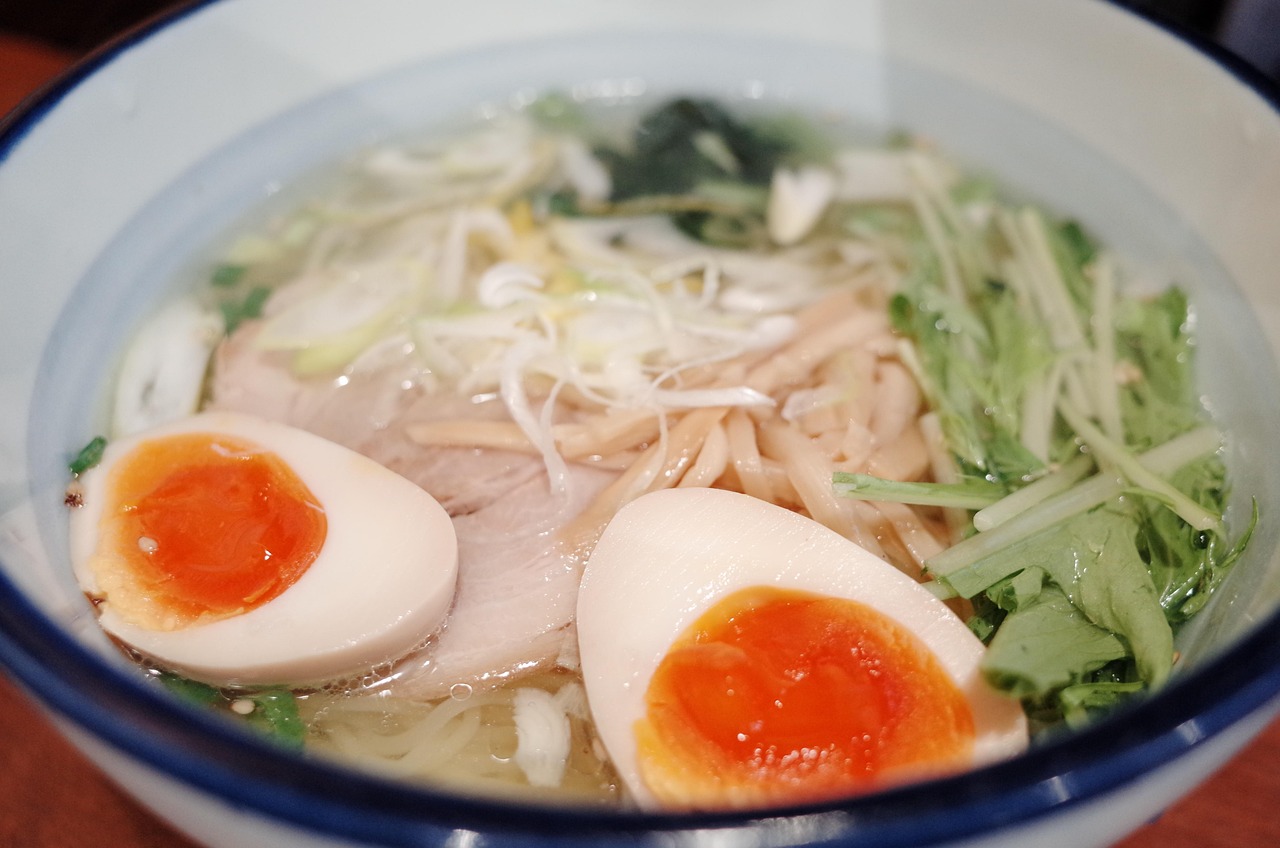 拉面風(fēng)潮席卷味蕾，最新美食推薦，拉面風(fēng)味來(lái)襲！