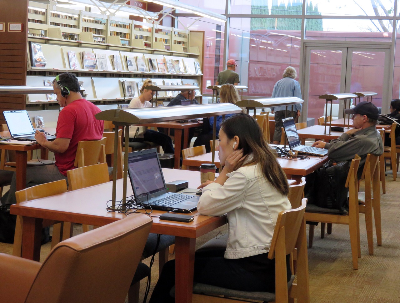 張雪峰老師考研新視頻，助力學子攀登學術(shù)高峰之路